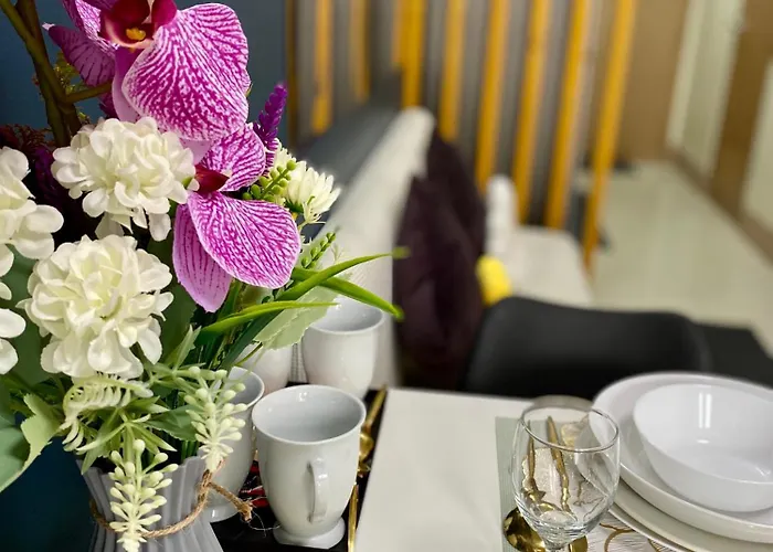 Balay Hayahay Apartahotel Manila